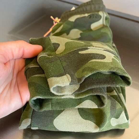 EUC Girls DSG Green Camo Jogger Sweatpants Sz. 2XS 4/5 - Picture 2 of 4